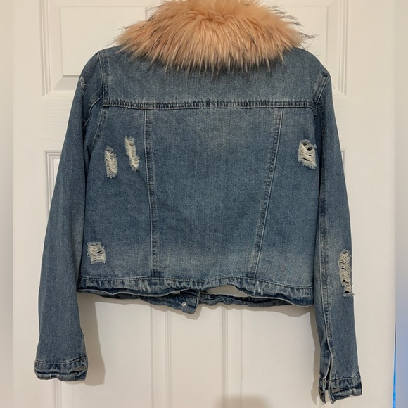 ๐ Forever 21 Pink Fur Trimmed Distressed Jean Jacket ๐ - Picture 5 of 6